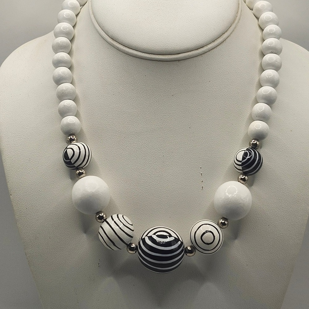 Vintage Black and White Striped Resin Bead Chunky Statement Necklace